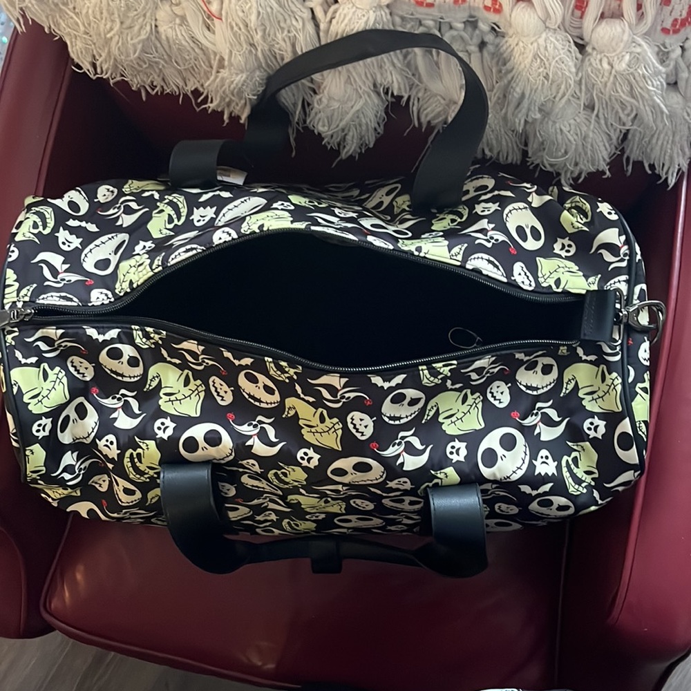 Disneys nightmare before christmas overnight rolling tote travel bag - Picture 8 of 11